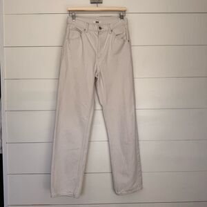 Uniqlo Women’s 26x32 Cream Straight Jeans